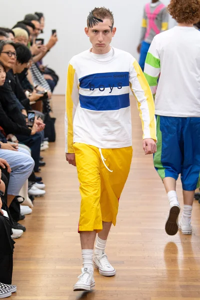 Look 12